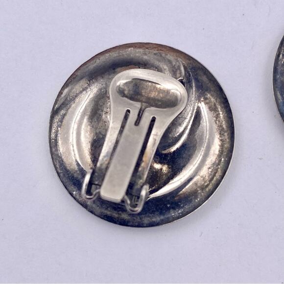 Art Nouveau Revival Style Swirl Circle Clip On Earrings - Picture 10 of 14